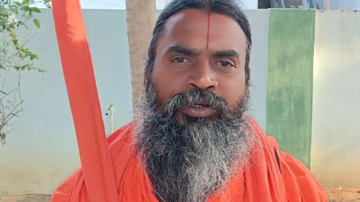 హిందువుల మనోభావాలతో ఆటలాడారు: శ్రీనివాసానంద సరస్వతి