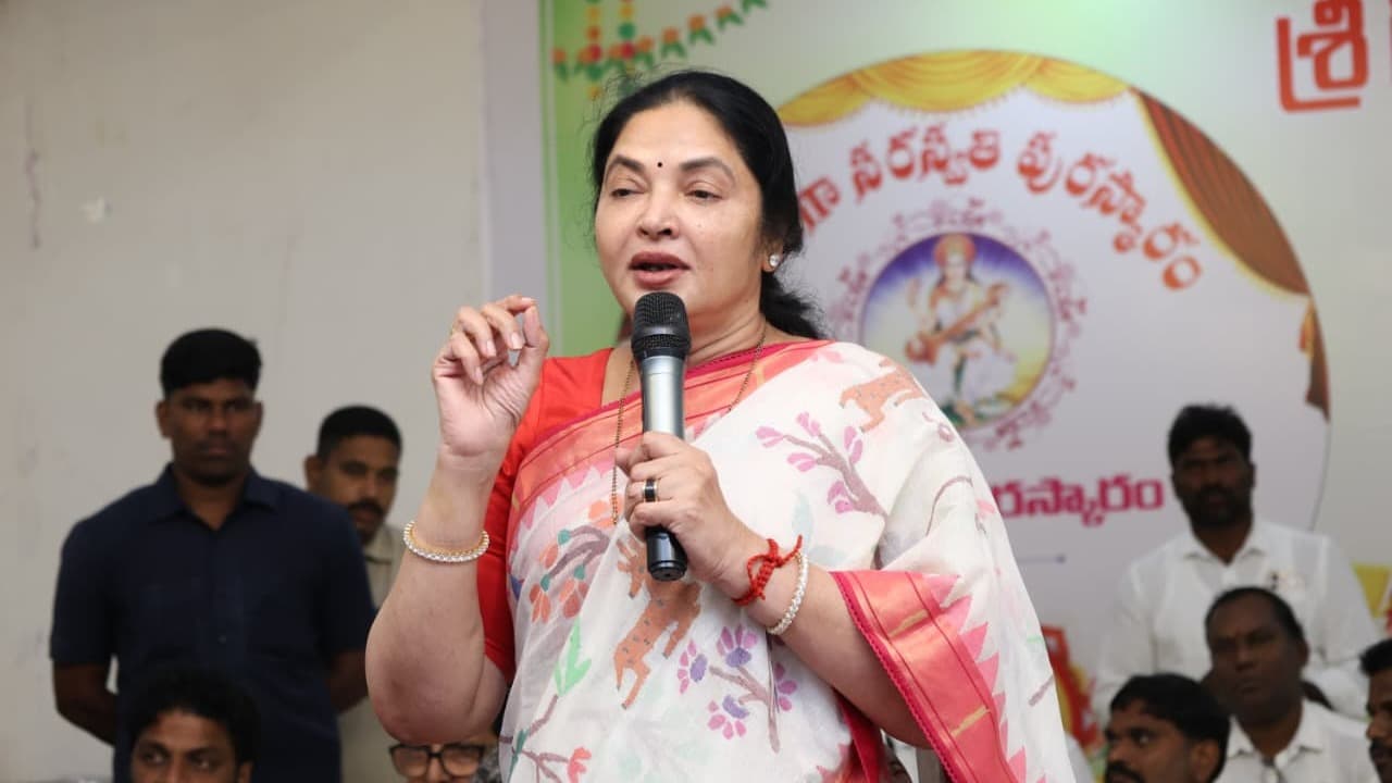 కోవూరు తీరప్రాంతంలో రెసిడెన్షియల్ స్కూల్: వేమిరెడ్డి ప్రశాంతిరెడ్డి