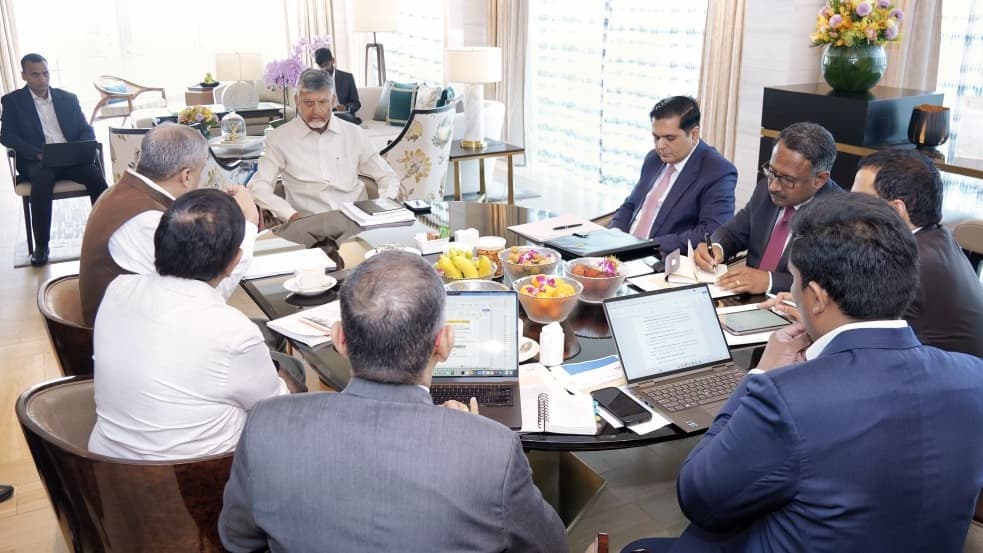 సింగపూర్ పెట్టుబడులకు ఏపీ ద్వారాలు తెరిచిన చంద్రబాబు