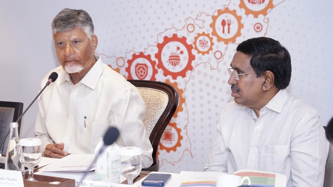 స్టార్టప్ వెంచర్ కాపిటలిస్టులతో రౌండ్ టేబుల్ సమావేశంలో పాల్గొన్న చంద్రబాబు