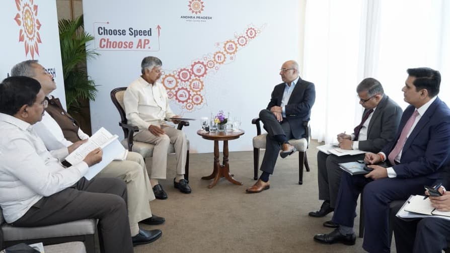 గూగుల్ ఆసియా-పసిఫిక్ అధ్యక్షుడితో చంద్రబాబు భేటీ