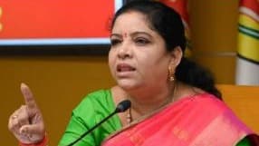 టీచర్లపై జగన్ వైఖరిని ఎండగట్టిన సంధ్యారాణి