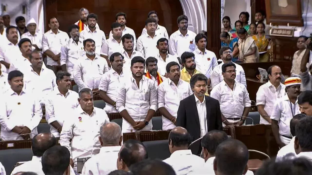 తొలిరోజే వేడెక్కిన తమిళనాడు అసెంబ్లీ సమావేశాలు