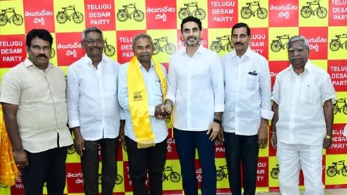లోకేష్ సమక్షంలో టీడీపీలో చేరిన కొత్తపల్లి