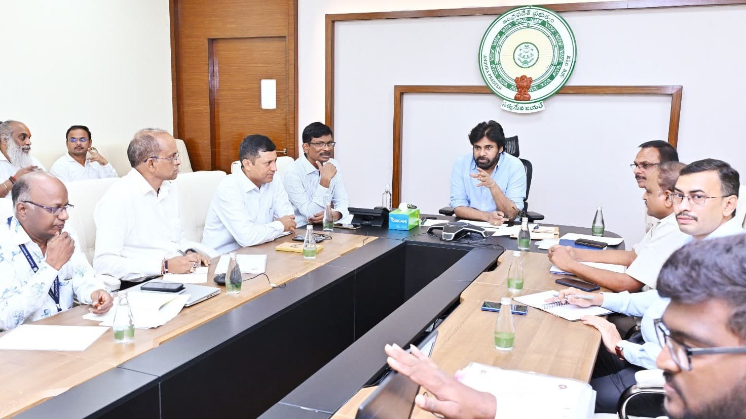 అటవీ శాఖకు పవన్ కళ్యాణ్ కీలక ఆదేశాలు.. ప్రతి గ్రామ పంచాయతీలో నర్సరీ ఏర్పాటు చేయాలి