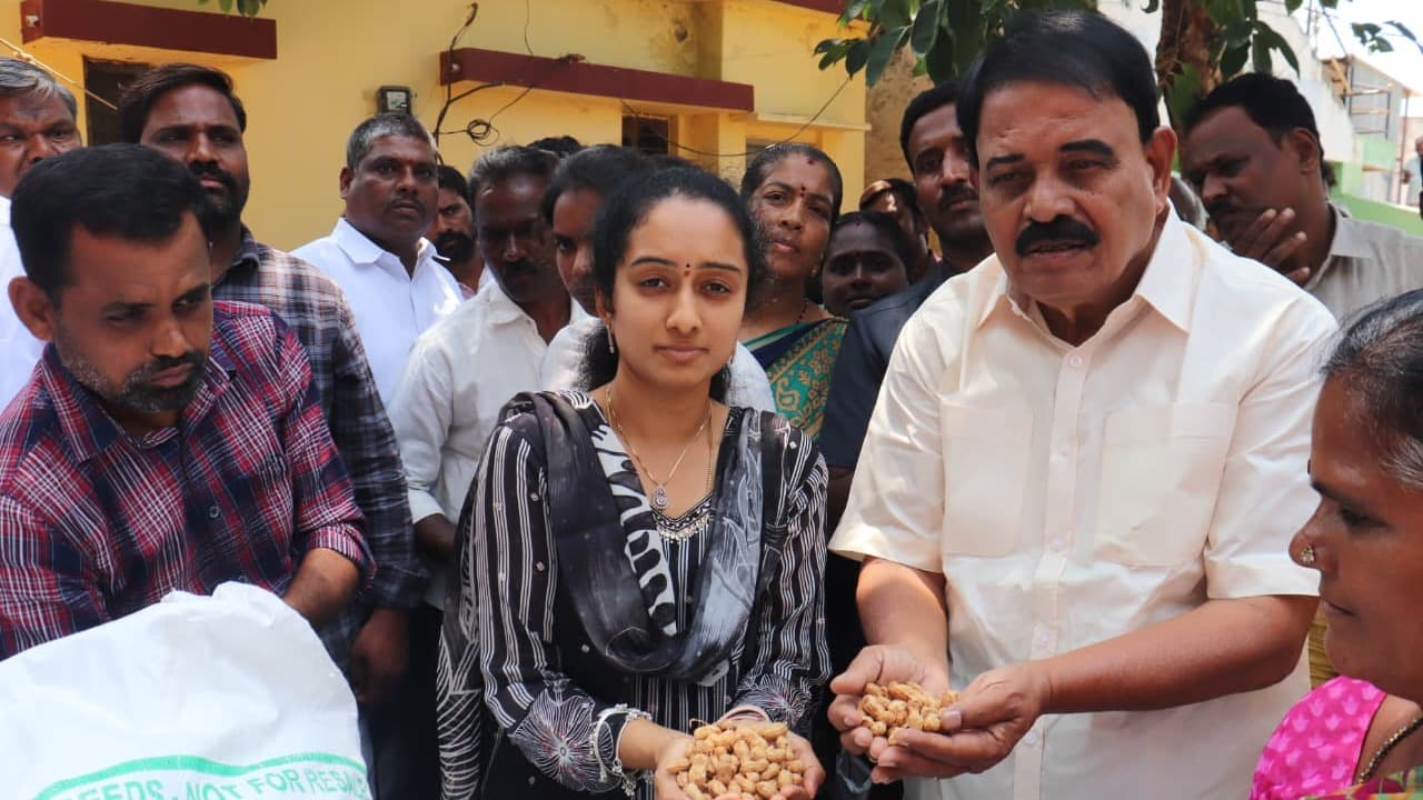 రైతు సంక్షేమమే కూటమి ప్రభుత్వ లక్ష్యమన్న ఎమ్మెల్యే పల్లె సింధూర రెడ్డి