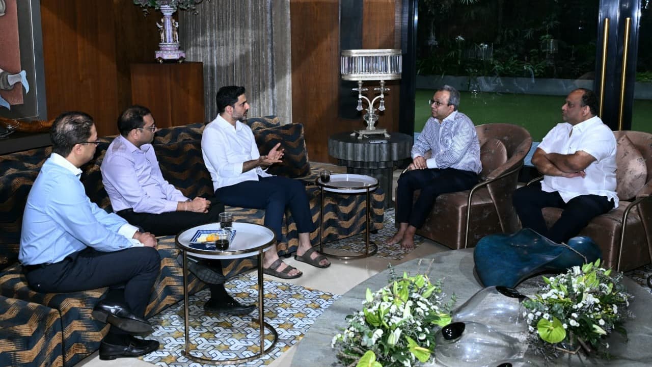 కోల్‌కతాలో ప్రముఖ పారిశ్రామికవేత్తలతో మంత్రి నారా లోకేష్ కీలక భేటీ