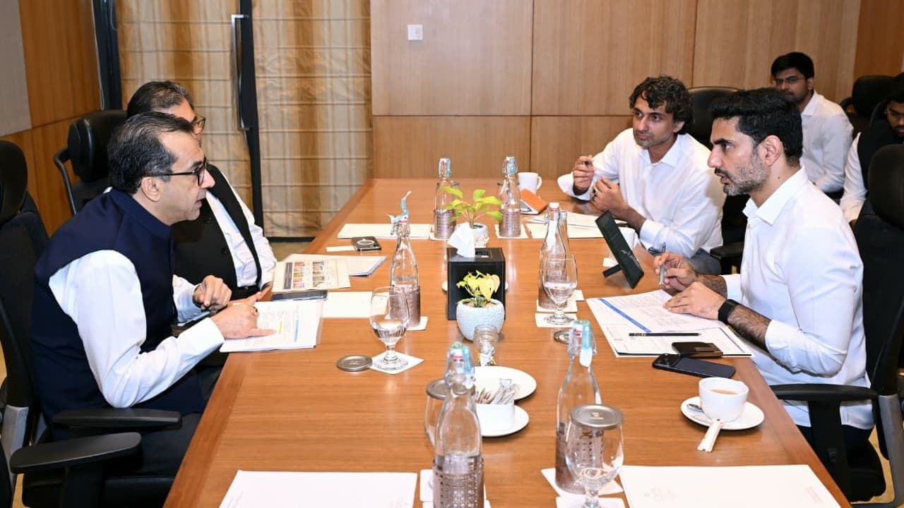 ఐటీసీ చైర్మన్‌తో మంత్రి నారా లోకేష్ భేటీ..