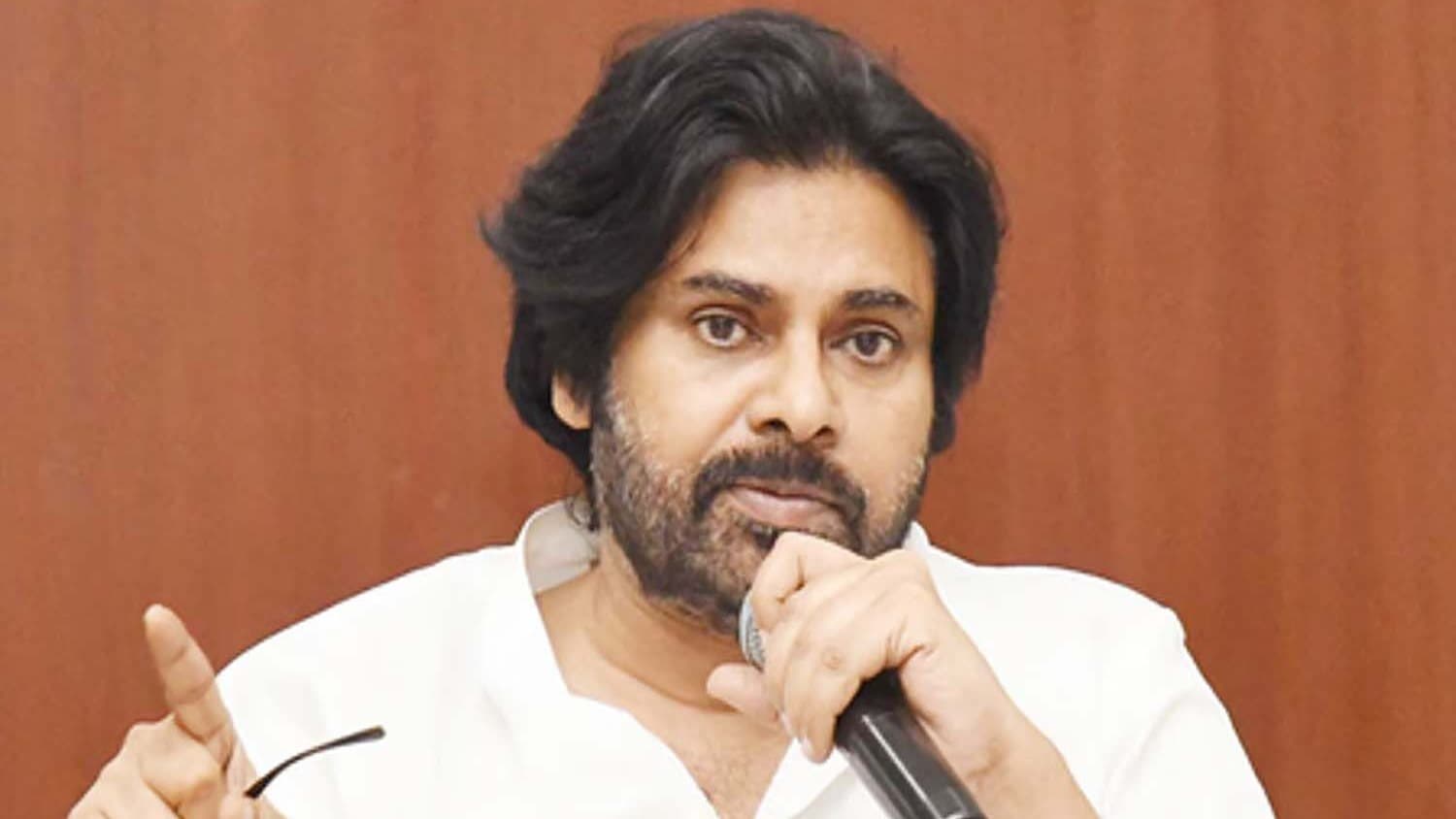 నేడు కాకినాడలో డిప్యూటీ సీఎం పవన్ కళ్యాణ్ పర్యటన