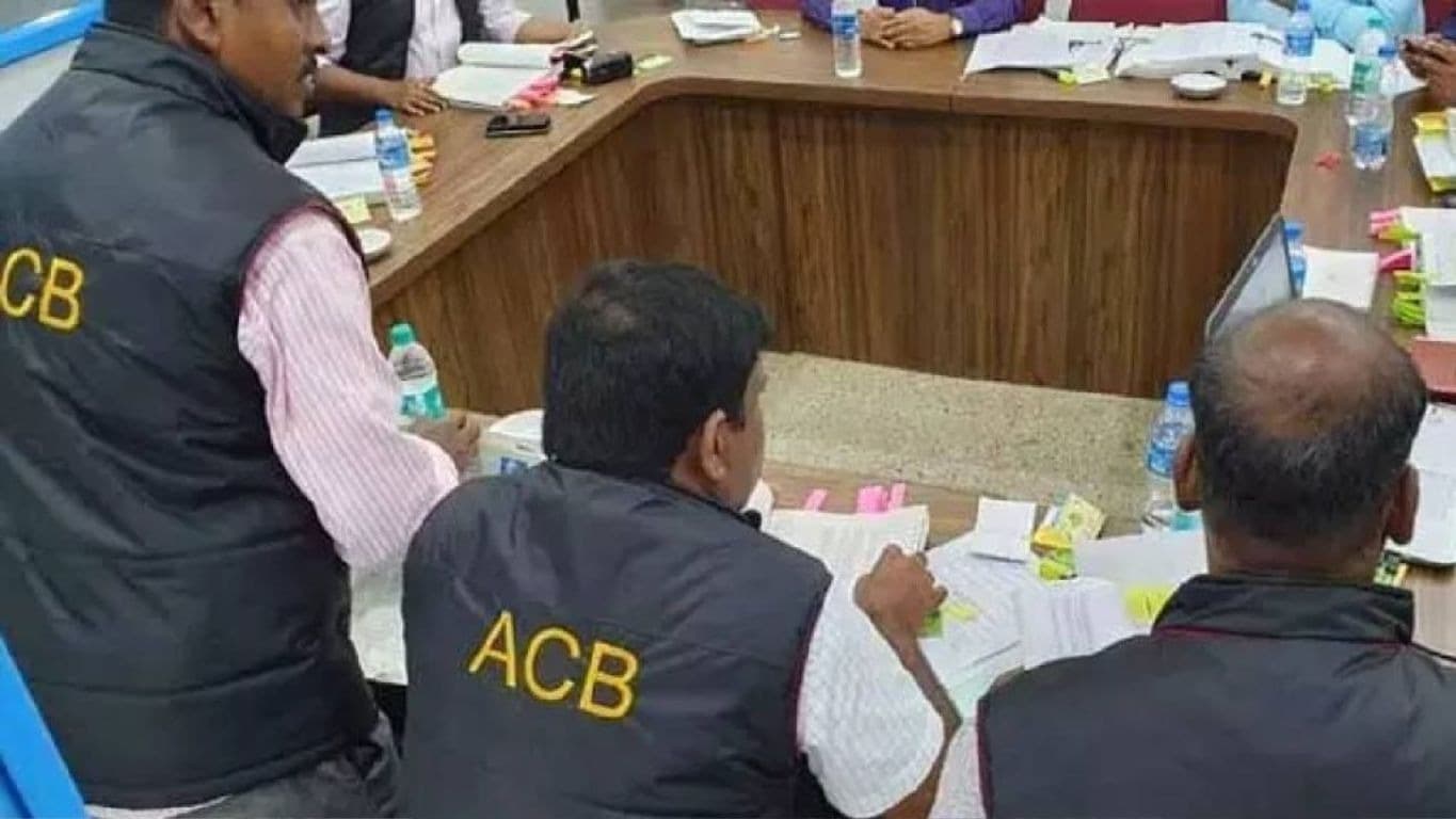 ఏసీబీ వలలో ఏఎస్‌పేట తహసీల్దార్..