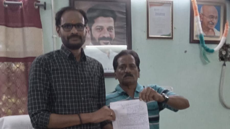 ఫుట్‌పాత్‌ల ఆక్రమణలపై చర్యలు తీసుకోవాలి: శ్రీనివాస్