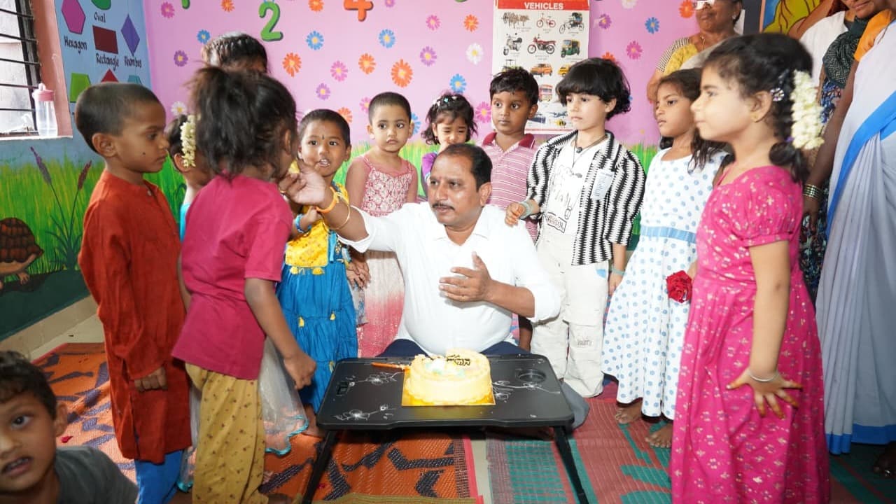 అంగన్వాడీ కేంద్రాలకు త్వరలో నూతన భవనాలు: ఎమ్మెల్యే దగ్గుపాటి