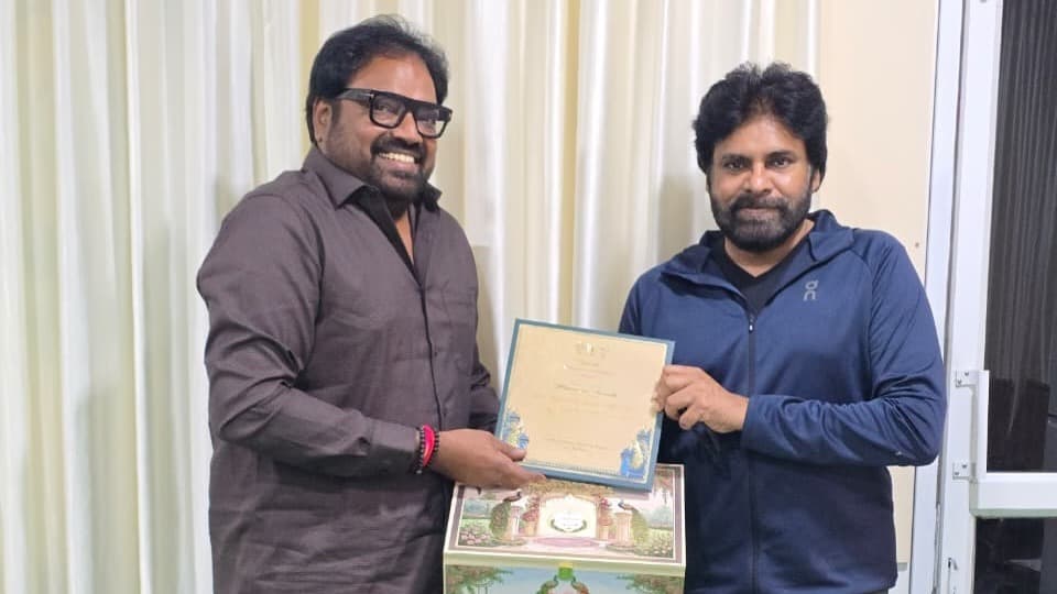 డిప్యూటీ సీఎం పవన్ కల్యాణ్‌ను కలిసిన దర్శకుడు మెహర్ రమేశ్