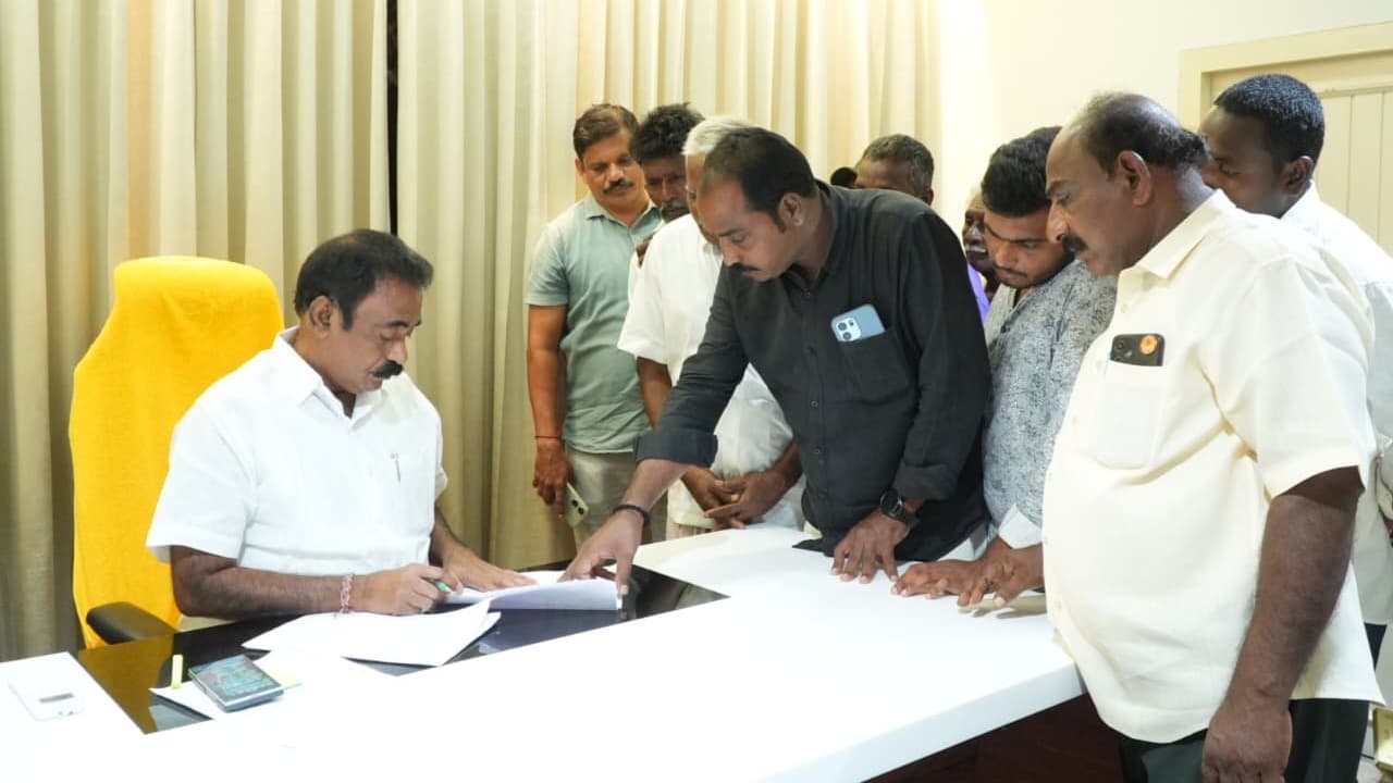 ప్రజా దర్బార్‌లో అర్జీల స్వీకరణ.. సమస్యల పరిష్కారానికి ఎమ్మెల్యే కావ్య కృష్ణారెడ్డి హామీ
