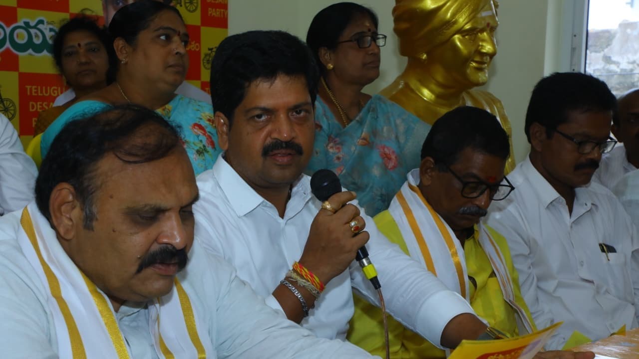 జగన్‌ది కుట్రల రాజకీయమే.. కులాల మధ్య చిచ్చు పెట్టే ప్రయత్నం: మంత్రి కొల్లు రవీంద్ర