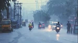 ముంబయిపై వానల విరుచుకుపాటు..