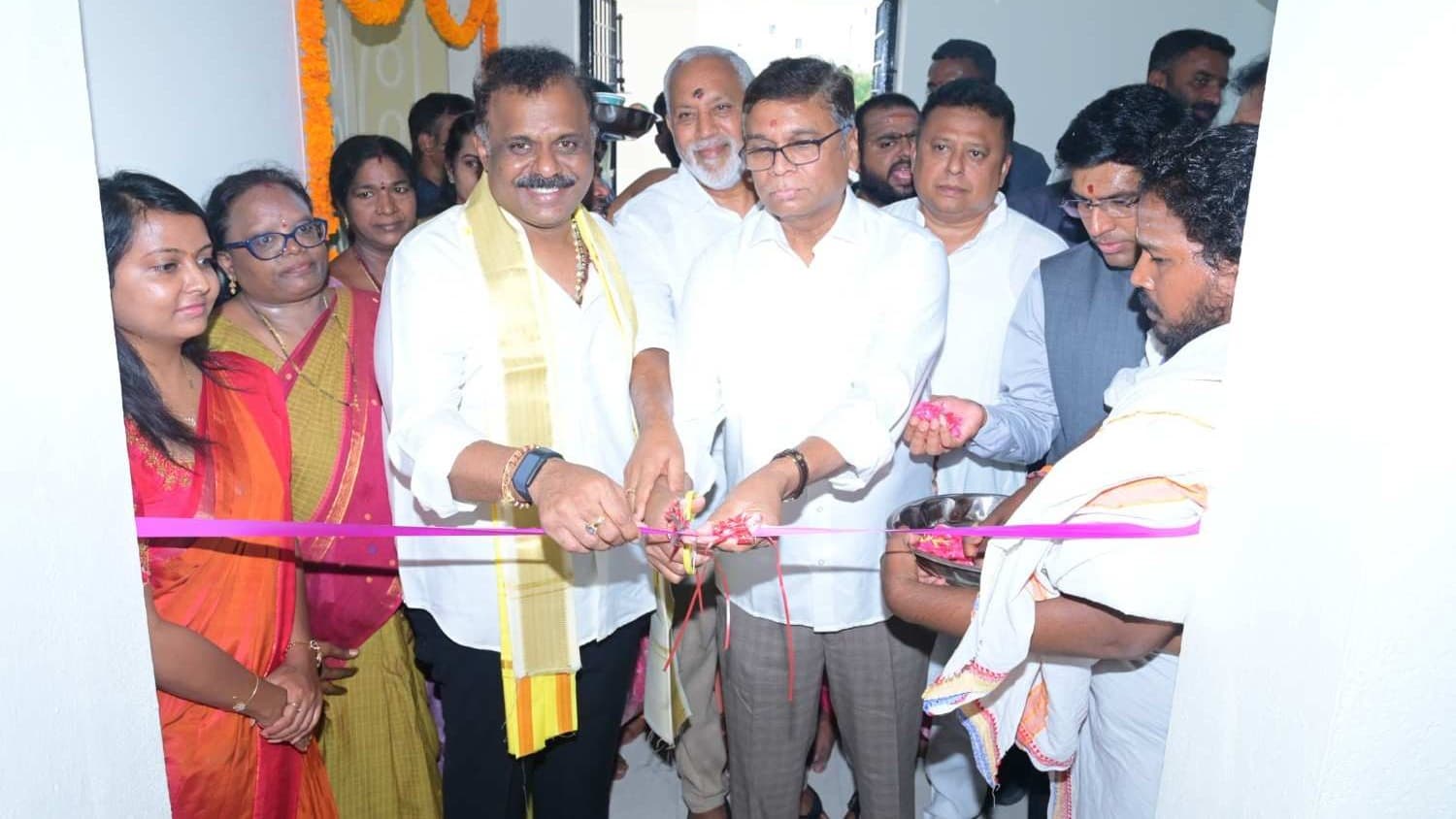 తిరుచానూరులో నూతన సబ్ రిజిస్ట్రార్ కార్యాలయం ప్రారంభం