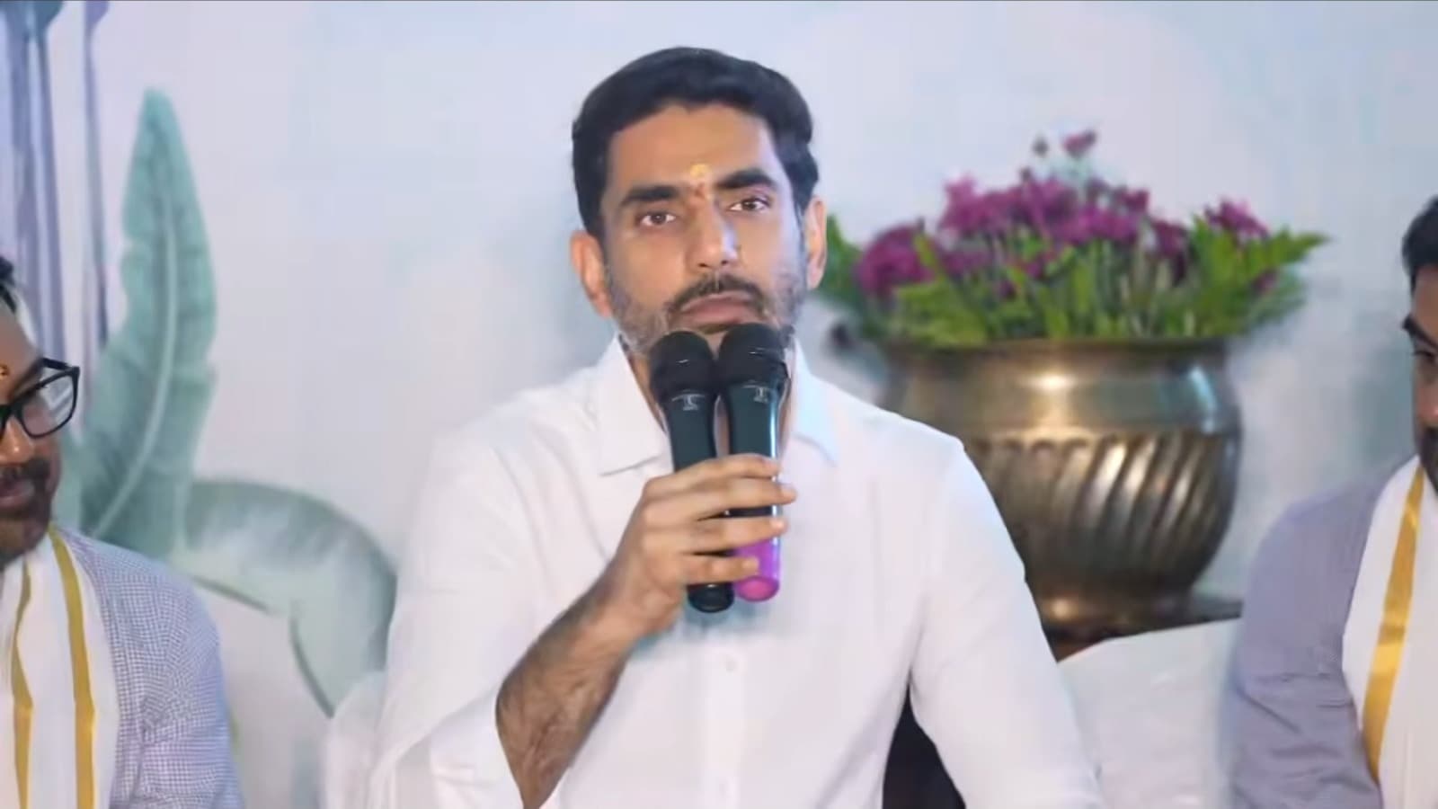 అమరావతిలో మరిన్ని సినిమా చిత్రీకరణలు జరగాలి: నారా లోకేష్