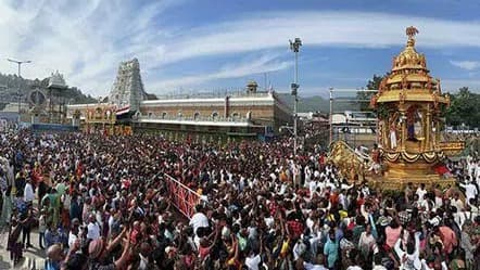 టోకెన్లు లేని భక్తులకు శ్రీవారి సర్వదర్శనానికి 24 గంటల సమయం..!