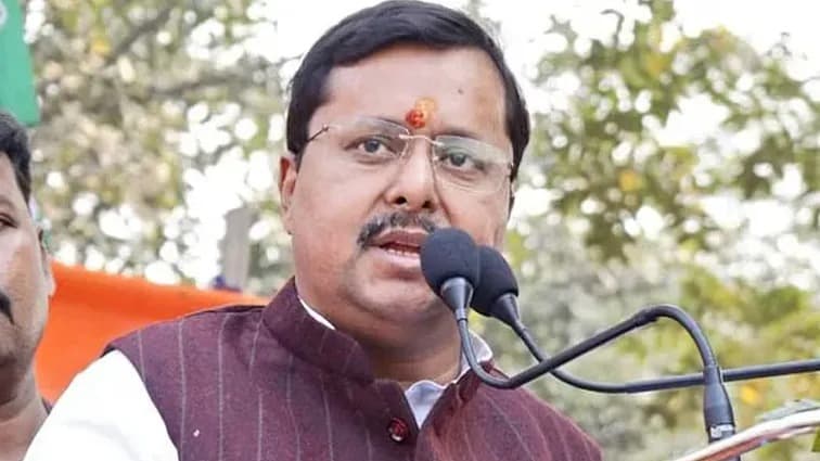 కేంద్ర మంత్రివర్గ మార్పులపై చర్చ.. కొత్త టీమ్ సిద్ధం చేస్తున్న నితిన్ నబీన్