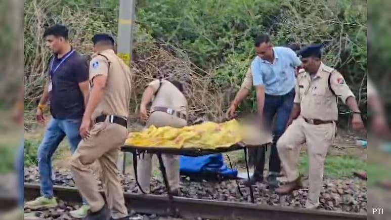 మోరేనాలో దారుణం.. భార్య, ఇద్దరు పిల్లలను హత్య చేసి వ్యక్తి ఆత్మహత్య