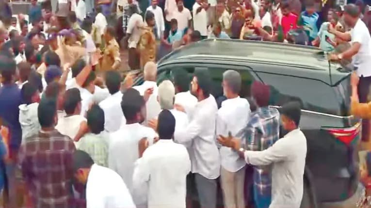 వైసీపీ నేతల అమరావతి పర్యటనలో ఉద్రిక్తత..!