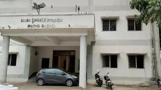 తాండూరులో ఆపరేటర్లకు పెండింగ్ రెమ్యూనరేషన్
