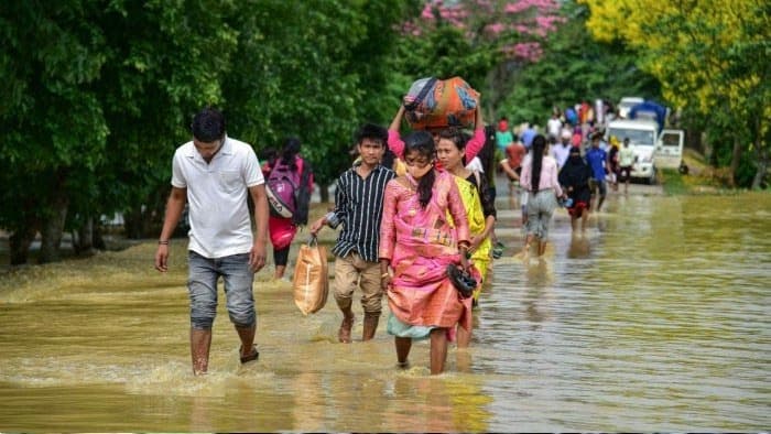 అసోంలో వరదల బీభత్సం.. లోతట్టు ప్రాంతాలు నీట మునిగాయి
