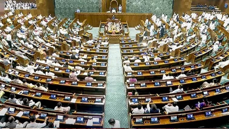 30 రోజులు జైలులో ఉంటే పదవి రద్దు?.. కేంద్రం కీలక బిల్లు సిద్ధం