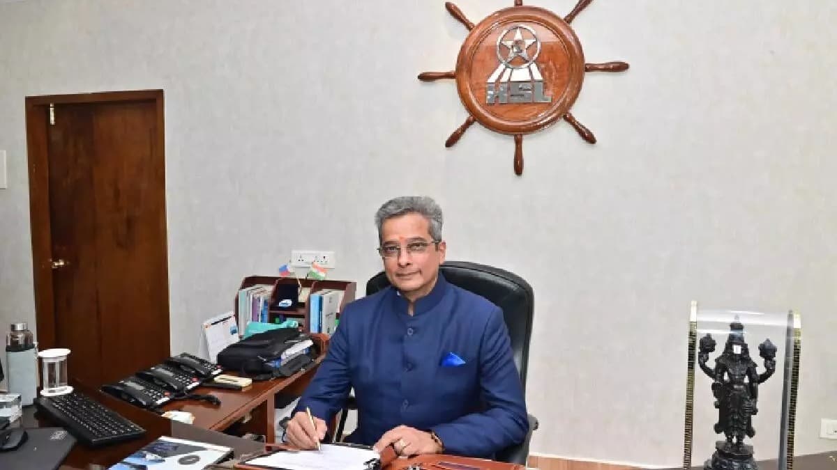 హిందుస్థాన్ షిప్‌యార్డ్ సీఎండీగా రియర్ అడ్మిరల్ రఘురాం