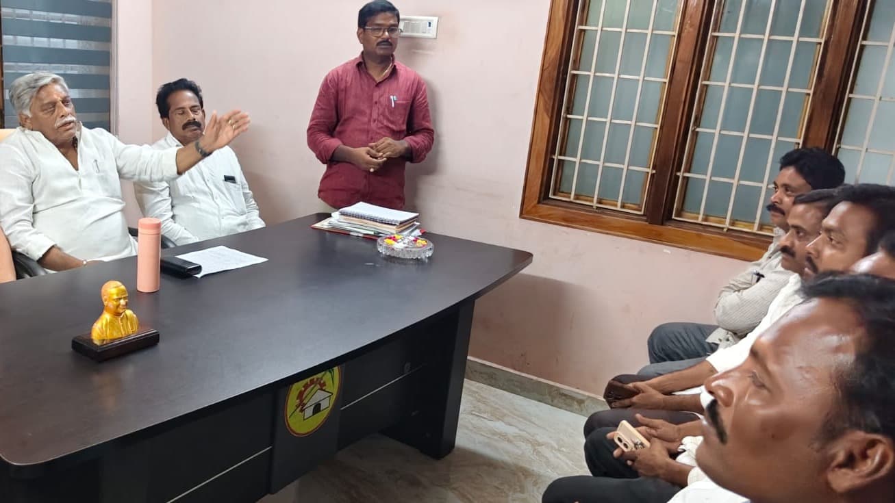 ఓటు నమోదు 10 రోజులు మాత్రమే: ఎమ్మెల్యే జ్యోతుల నెహ్రూ