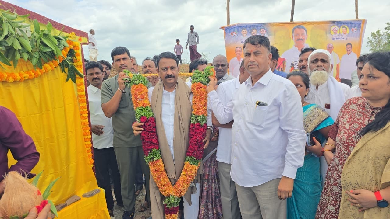 కురుకుందలో ఘనంగా జలధార - జల హారతి’