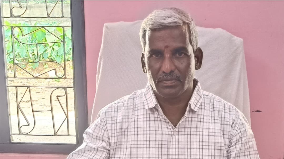 ఎస్‌ఐఆర్ ఫారాల పంపిణీ వేగవంతం చేయాలని తహసీల్దార్ ఆదేశం 