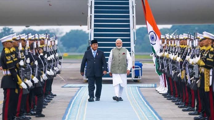 మోదీ ఇండోనేషియా పర్యటనలో రక్షణ ఒప్పందాలకు ఊతం