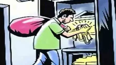 వృద్ధురాలిని హత్య చేసి బంగారం దోచిన దుండగులు..