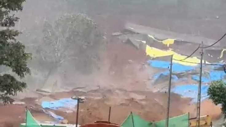 వయనాడ్‌లో భూస్ఖలనం బీభత్సం.. వీడియోలో భయానక దృశ్యాలు