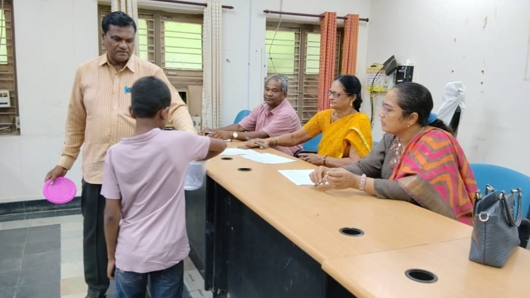 బెస్ట్ అవైలబుల్ స్కూళ్లకు లక్కీ డ్రా ద్వారా ఎంపిక