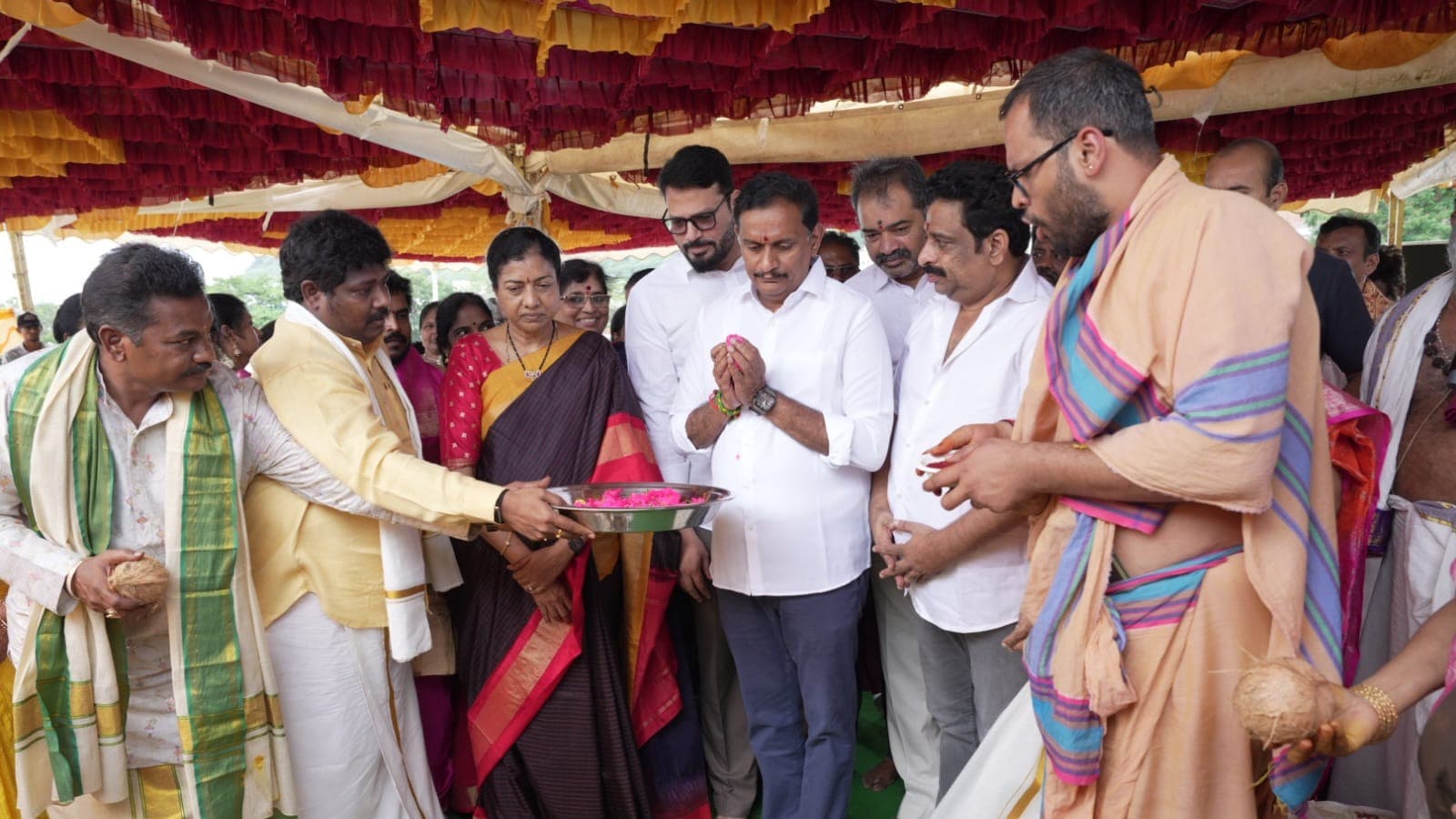 72 అడుగుల గణపతికి ఎంపీ చిన్ని భూమి పూజ