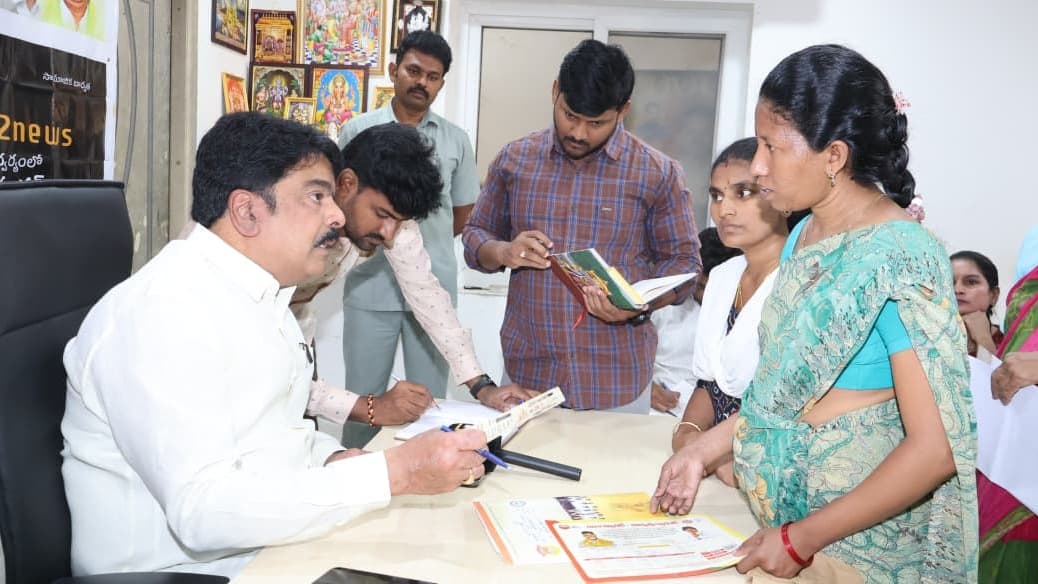 ప్రజాదర్బార్‌కు విశేష స్పందన.. సమస్యల పరిష్కారమే లక్ష్యం