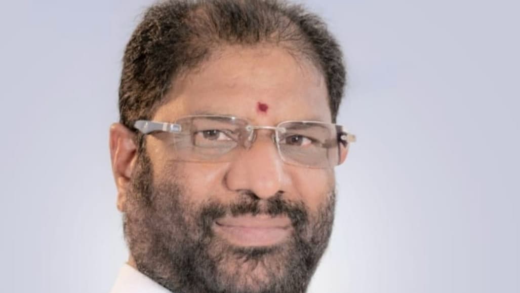 బీఆర్ఎస్ సర్పంచ్‌ల గ్రామాలకు ఎంపీ వద్దిరాజు బోర్లు మంజూరు
