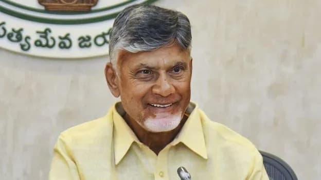 మంత్రులు, అధికారులతో రేపు సీఎం చంద్రబాబు కీలక సమీక్ష