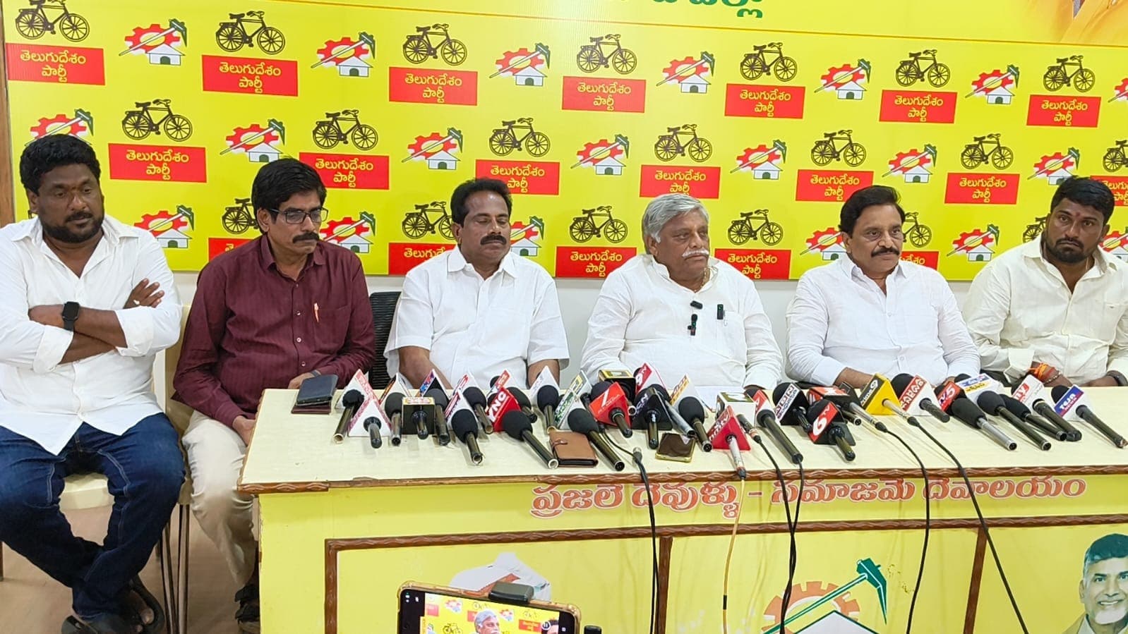 ముద్రగడ మరణంపై వైసీపీ రాజకీయాలు సరికాదన్న జ్యోతుల నెహ్రూ