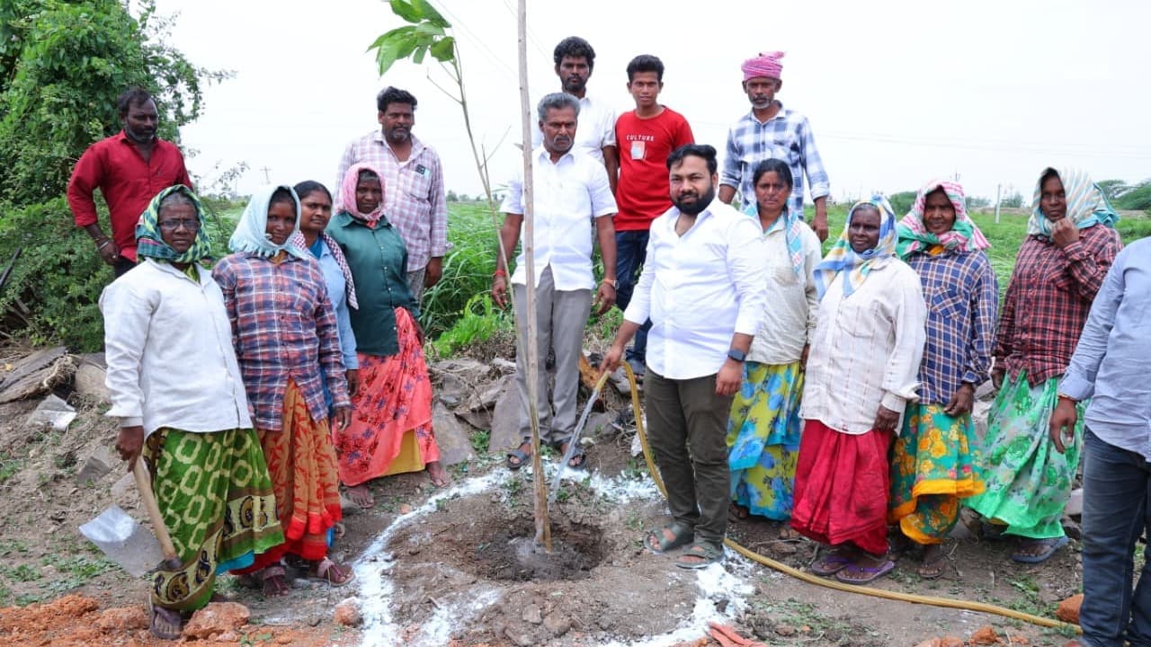 పచ్చదనంతోనే పర్యావరణ పరిరక్షణ: జూలకంటి గౌతమ్