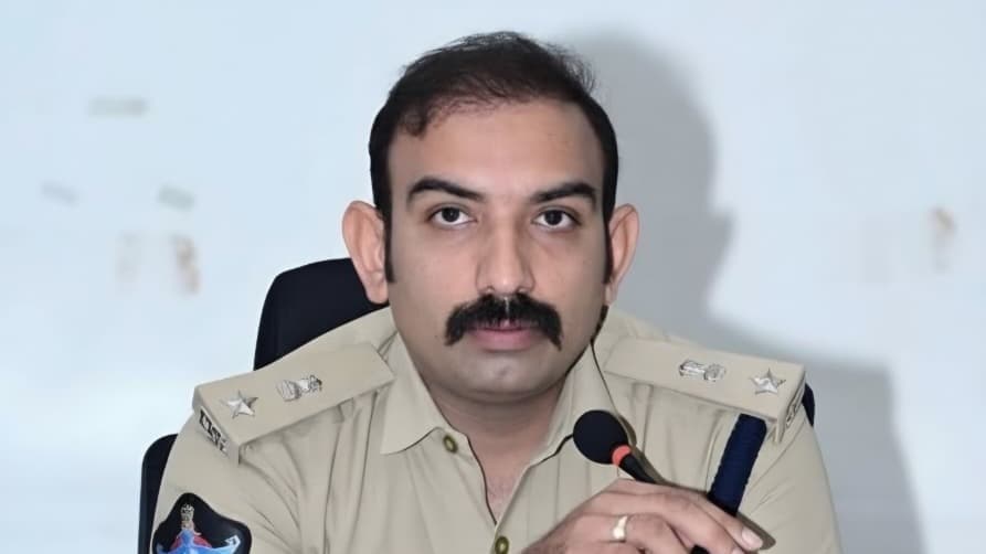 వ్యభిచార నిర్మూలనకు చిత్తూరు పోలీసుల ఉక్కుపాదం