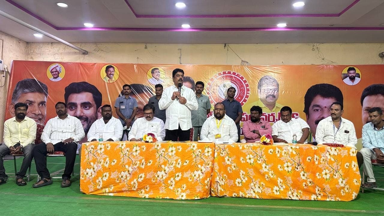 పేద విద్యార్థిని ఉన్నత విద్యకు అండగా పి 4 ద్వారా రూ,25 వేలు ఆర్థిక సహాయం: బొండా ఉమా