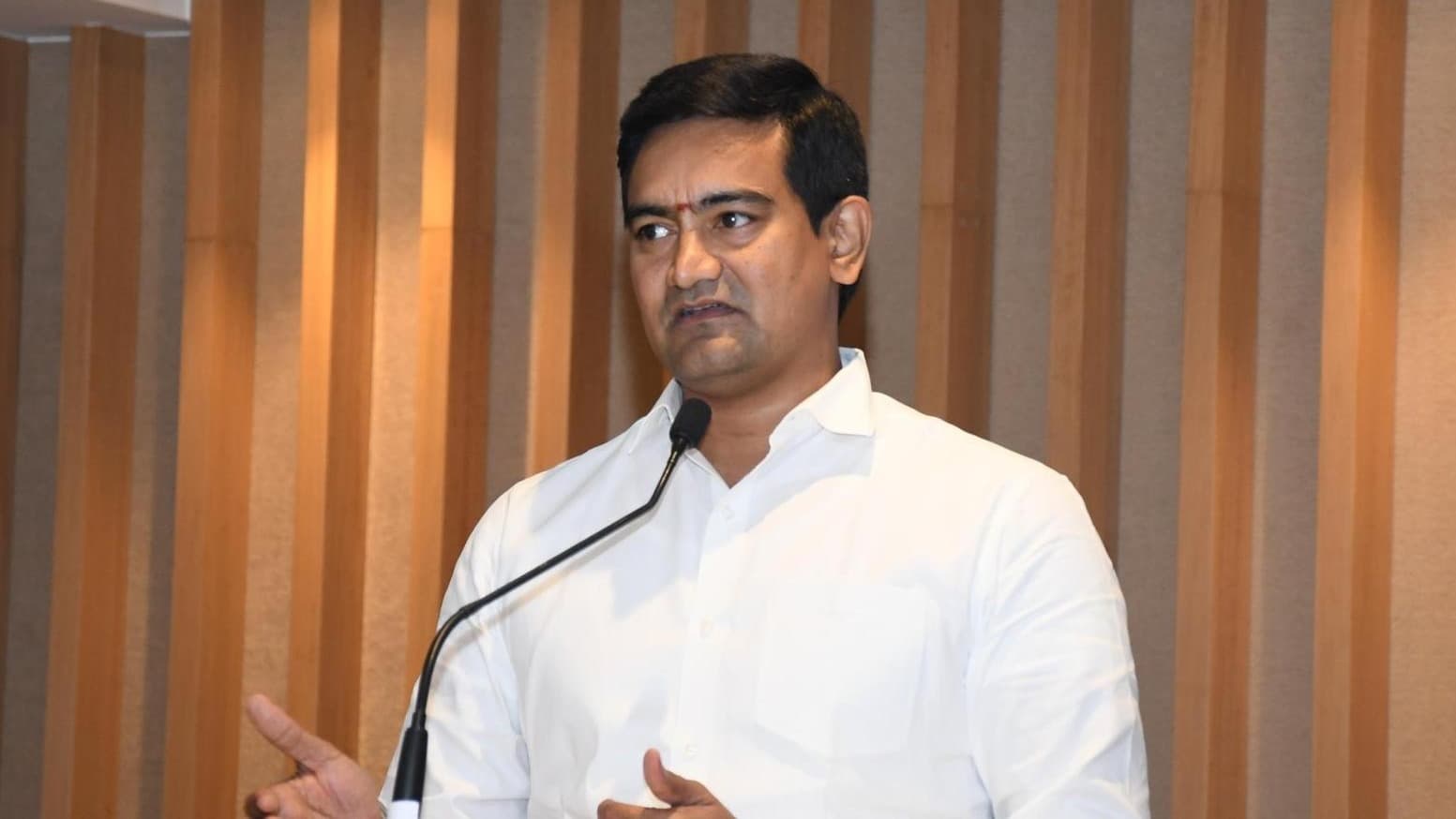 ఎర్ర బస్సు రాదన్న చోటే ఎయిర్‌బస్‌ దిగింది: కొండపల్లి శ్రీనివాస్