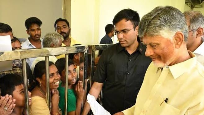 టీడీపీ కేంద్ర కార్యాలయంలో ప్రజా వేదికకు మూడు రోజుల విరామం