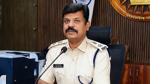 విలువైన 251 మొబైల్ ఫోన్లు స్వాధీనం: ఎస్పీ ఉమామహేశ్వర్