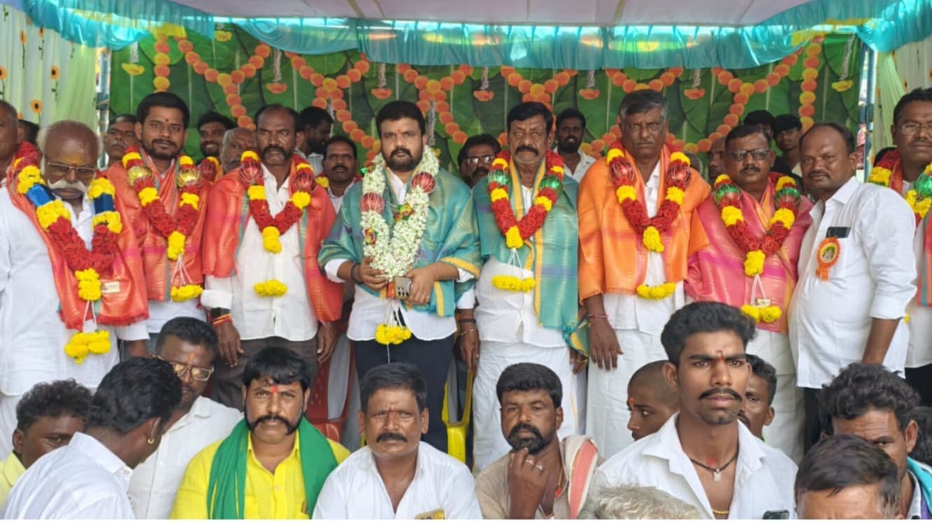 భక్తిశ్రద్ధలతో ఉరుకుంద ఈరన్న స్వామి పల్లకోత్సవం