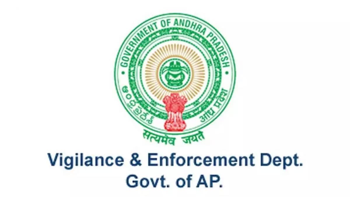 బాపులపాడులో రేషన్ దుకాణాలపై అధికారుల కొరడా..!
